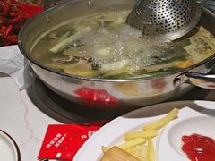 -乡土黄·鲜牛肉火锅·小龙虾(兴业街店)