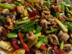 尖椒炒脆肠-建水五谷杂粮餐厅·建水美食