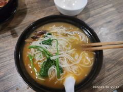 酸萝卜鳝鱼-李米线(总店)