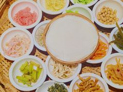 -包整·丝娃娃(一览甲秀楼风景店)