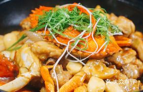 Qingyuan Chicken and Crab Hot Pot