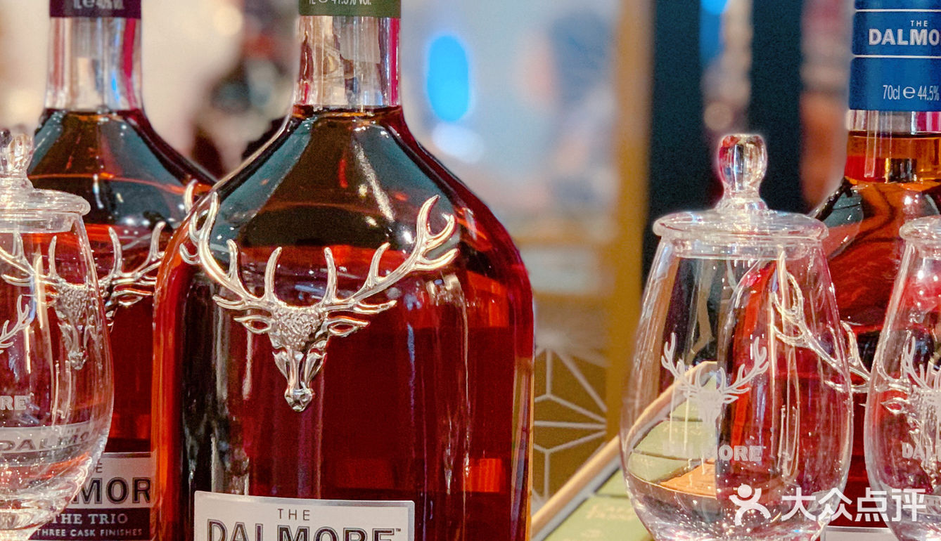 威士忌🥃也玩快闪❓这个国庆假期快来围(蹭)观(酒)‼️