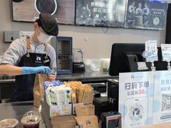 -瑞幸咖啡(三里屯SOHO-6号楼店)