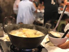 -鲜入围煮花胶鸡海鲜火锅