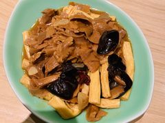 -锦粤宫·融合粤菜(上海金沙江店)