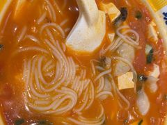 -粉小主·贵州酸汤牛肉粉(南京仙林金鹰店)