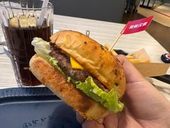 -必胜客(绿地新都会店)