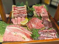 -山川小町·极番烧肉(新地假日广场店)