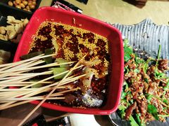 -何师烧烤Pro ·江湖川菜·小龙虾·精酿(太古里旗舰店)