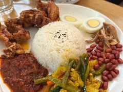 -峇峇娘马来西亚餐厅(望京SOHO店)