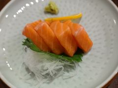 三文鱼刺身-加奈日本料理
