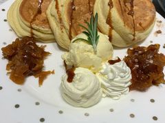 焦糖肉桂苹果舒芙蕾Pancake-娜娜家·Nana's restaurant(国金汇店)
