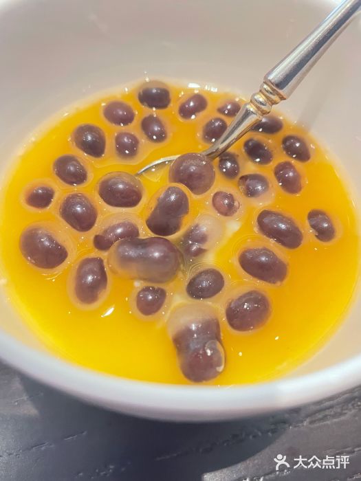 甄御•海鲜新青岛菜(麦岛店)红豆百香果酸奶图片