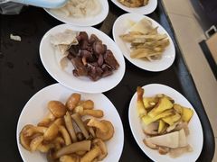 -天宜隆蘑菇宴火锅(石景山旗舰店)