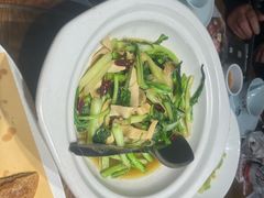 -黄泥岗·地道湖北菜(奥特莱斯店)