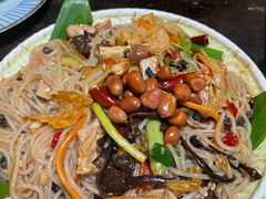 炒螺狮粉-老表记广西宵夜螺蛳鸭脚煲(西大店)