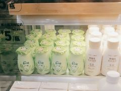 -一只酸奶牛(洪崖洞11楼店)