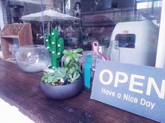 -怪兽咖啡 Monster Cafe