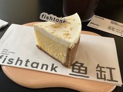 老友记里好吃到掉到地上摔得稀烂也要吃完的芝&nbsp;士蛋糕-fishtank鱼缸咖啡(三山街店)