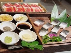 -围炉肉舍•炭烤活鳗•丹东海鲜烤肉(步行街店)