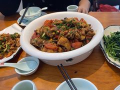 -梁姐啤酒鱼(兴坪古镇店)