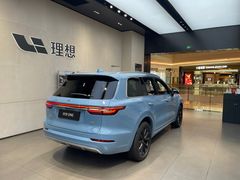 -理想汽车(世纪汇店)