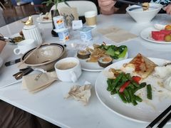 -苏州工业园区奥特莱斯亚朵酒店