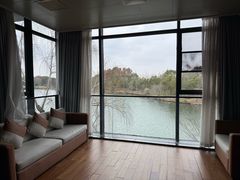 -上海怡沁园度假酒店