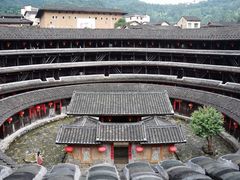 -初溪土楼群