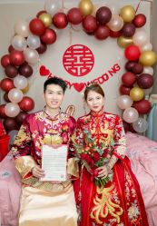 -现代经典婚纱摄影