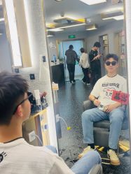 -即型男士理发工作室