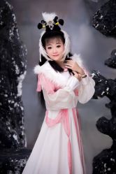 点击看大图 -九月鹰飞汉服摄影工作室