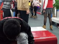 -正佳冰河湾真冰滑冰场