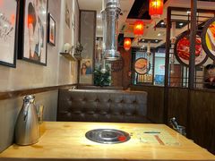 -极简·炭火烤肉主题餐厅·龙虾烧烤·烤羊排(宝龙店)