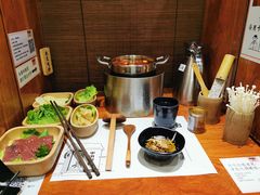 -独食火锅·半米屋台(直营总店)