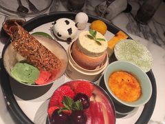甜品总汇-湖滨28中餐厅·西湖宴·杭州君悦酒店