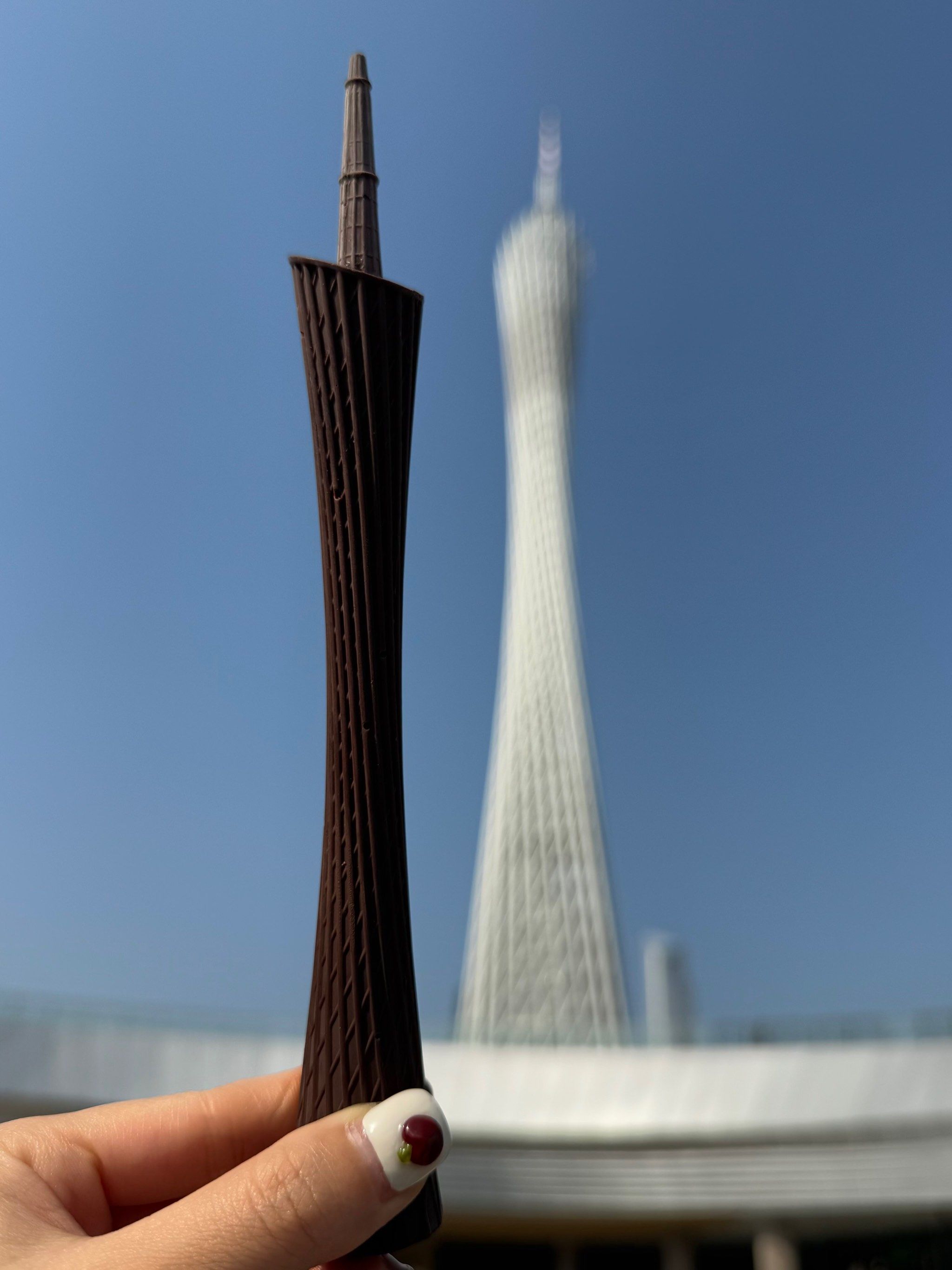 广州塔巧克力!一模一样的!