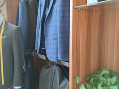 -宇翔服饰(双井桥东首城国际店)