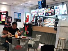 -肯德基(成山路地铁站店)