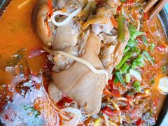 酸菜牛蹄花米线-李米线(总店)