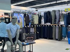 -迪卡侬(烟台万达店)