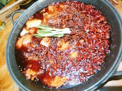 -四小区火锅·巷子里的重庆火锅(花照壁店)