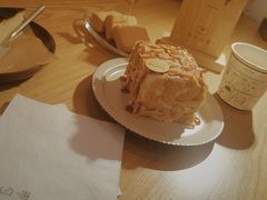 -半勺舒舒生日蛋糕店
