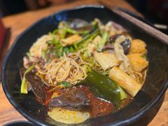 -万记麻辣烫国展总店