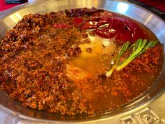 -山城年华老火锅(玉林店)