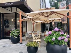 门口-Peet's Coffee皮爷咖啡(大学路店)