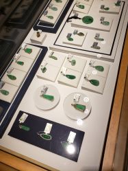 -北京七彩云南翡翠珠宝旗舰店(月坛店)