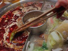 -佬土鹅肠火锅(解放路店)