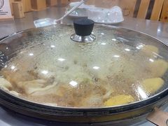 -屯老二农家铁锅炖·行业领军者(梅江店)