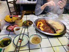 -巴隆门重庆老火锅(太湖路店)